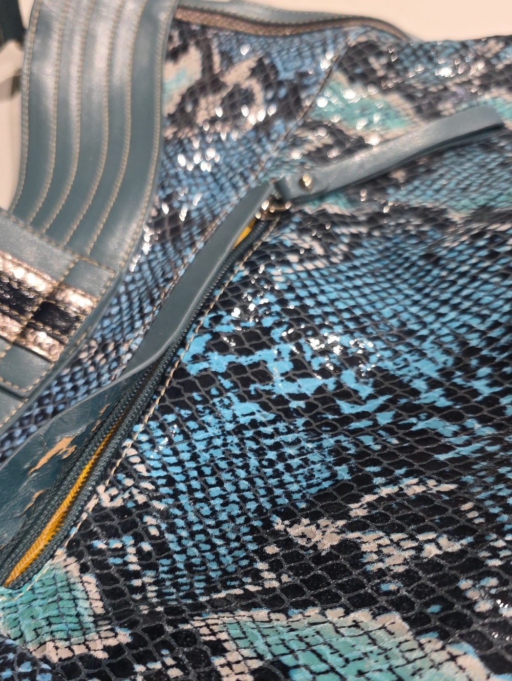 Sharif NWT Blue Snake-Print Shoulder Bag with Metallic Trim - Picture 12 of 14